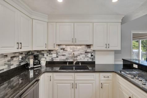 104 Fairwood Road Yarmouth MA 02664