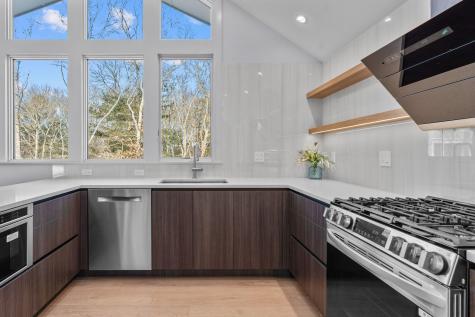 46 Greensward Circle Mashpee MA 02649