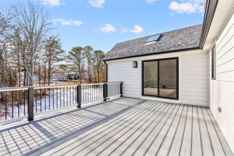 46 Greensward Circle Mashpee MA 02649