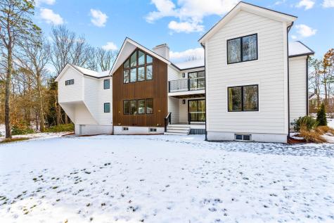 46 Greensward Circle Mashpee MA 02649