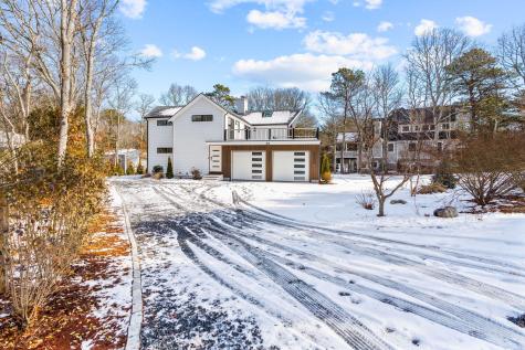 46 Greensward Circle Mashpee MA 02649