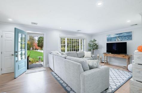 9 Coach Lane Sandwich MA 02563