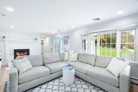 9 Coach Lane Sandwich MA 02563