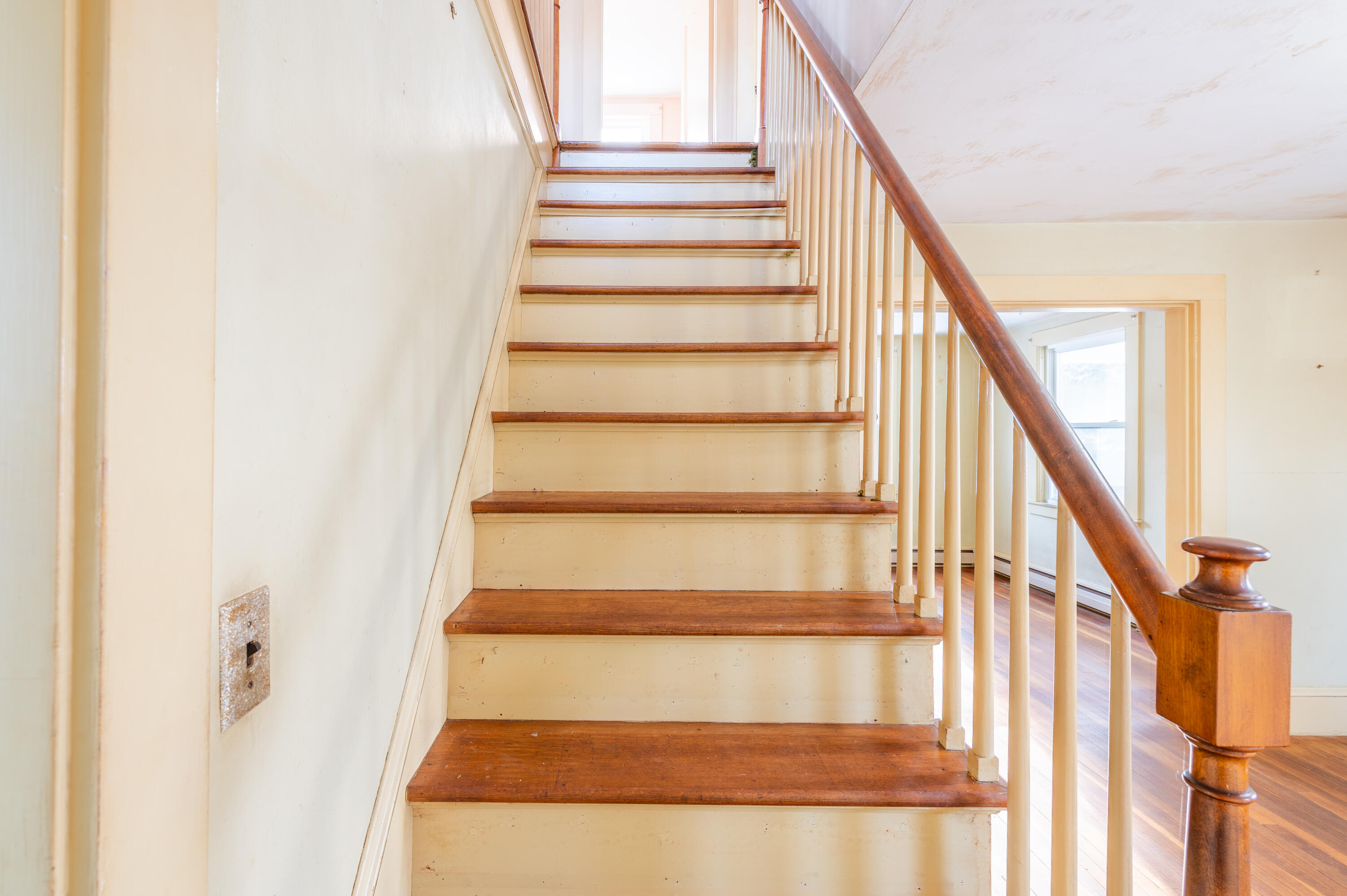 9 Oxbow Road Falmouth MA 02536