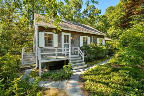 89 F R Lillie Road Woods Hole MA 02543