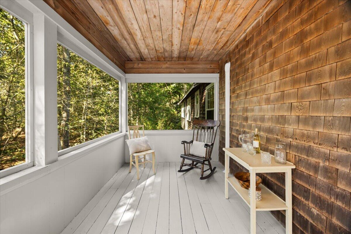 89 F R Lillie Road Woods Hole MA 02543