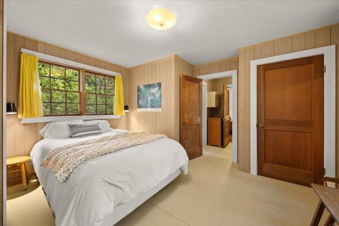 89 F R Lillie Road Woods Hole MA 02543