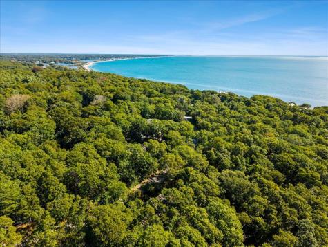 89 F R Lillie Road Woods Hole MA 02543