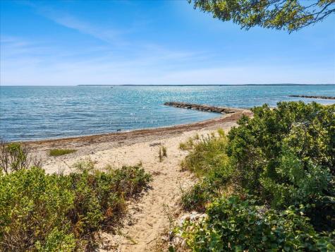 89 F R Lillie Road Woods Hole MA 02543