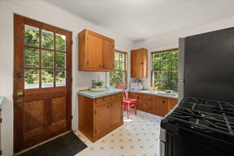 89 F R Lillie Road Woods Hole MA 02543