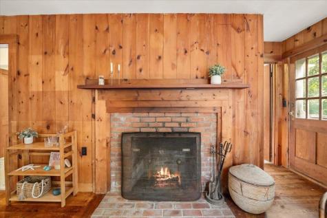 89 F R Lillie Road Woods Hole MA 02543