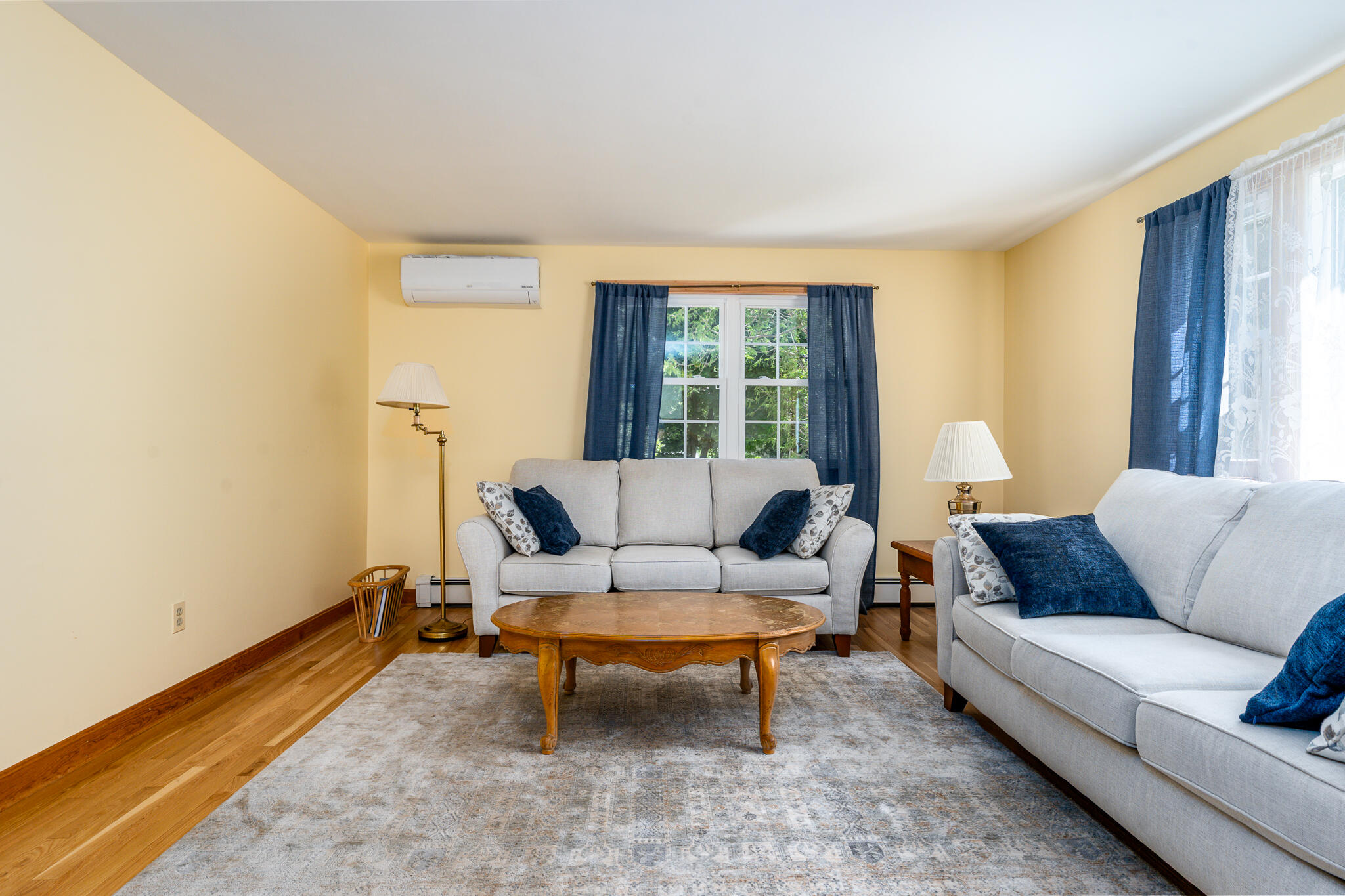 251 Phinneys Lane Centerville MA 02632