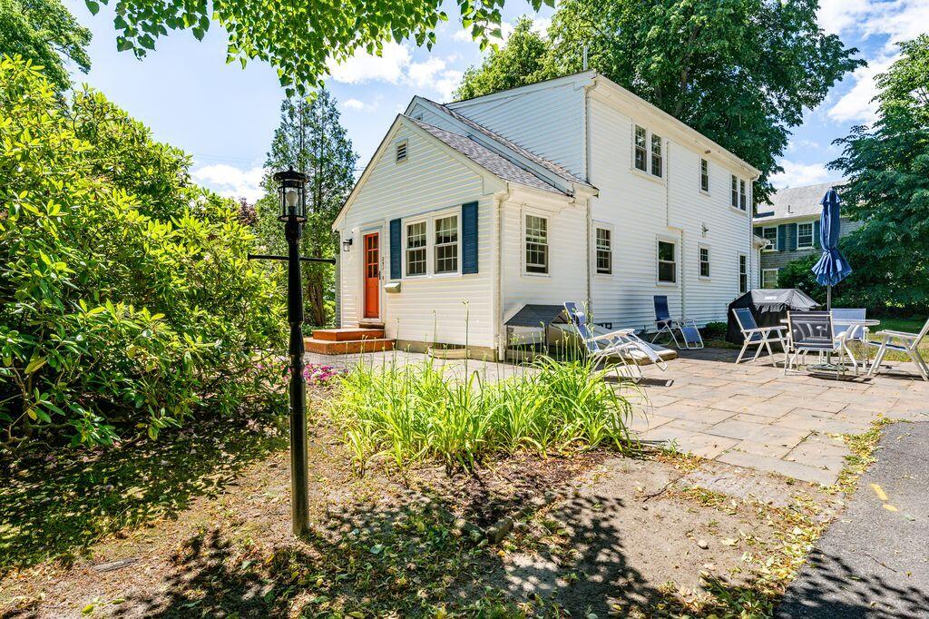 251 Phinneys Lane Centerville MA 02632
