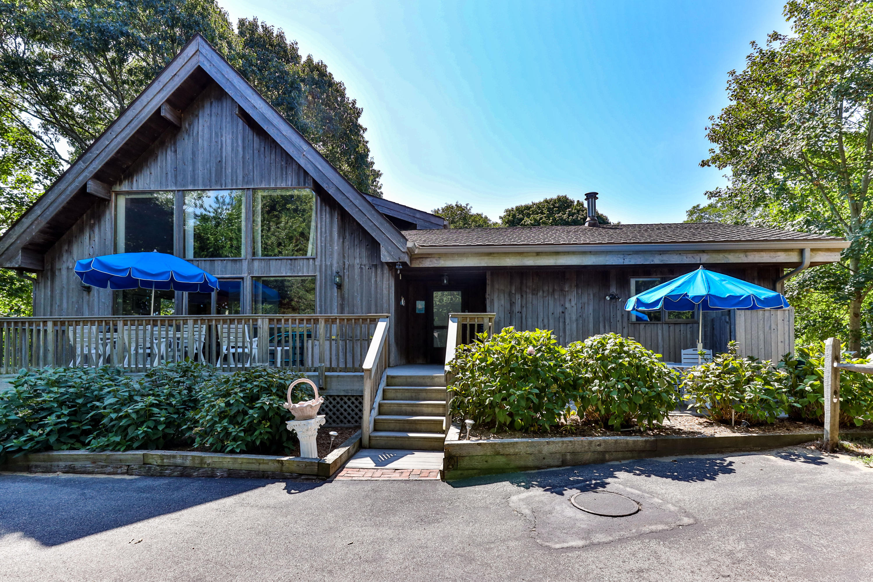 60 Commercial Street Wellfleet MA 02667