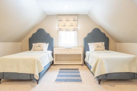 10 Abbey Gate Road Barnstable MA 02635