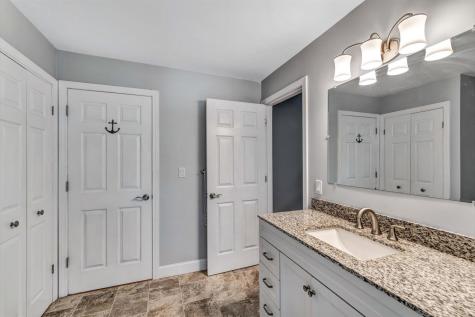 21 Debbie Lane Mashpee MA 02649