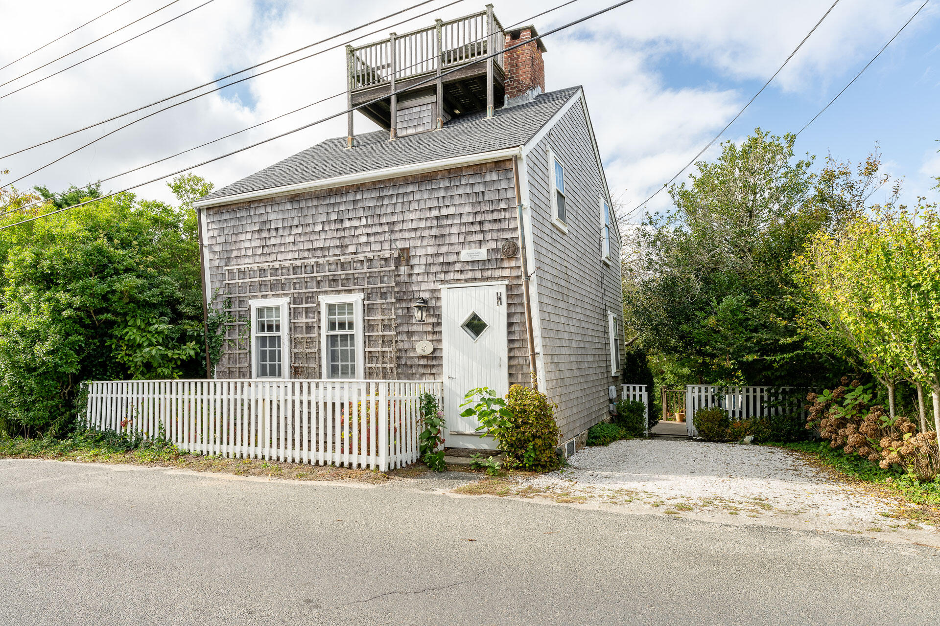 5 Cherry Street Nantucket MA 02554