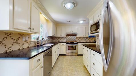 10 Brae Burn Lane Yarmouth MA 02664