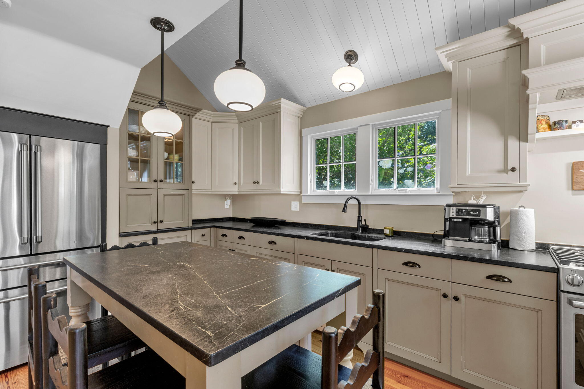 141 Bank Street Harwich Port MA 02646