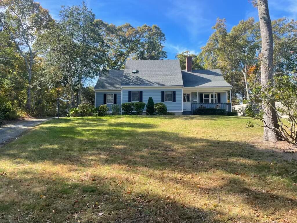 70 Highland Street Mashpee MA 02649