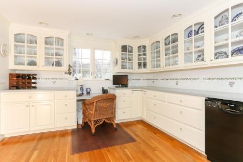 10 Sandy Shore Way Harwich MA 02645