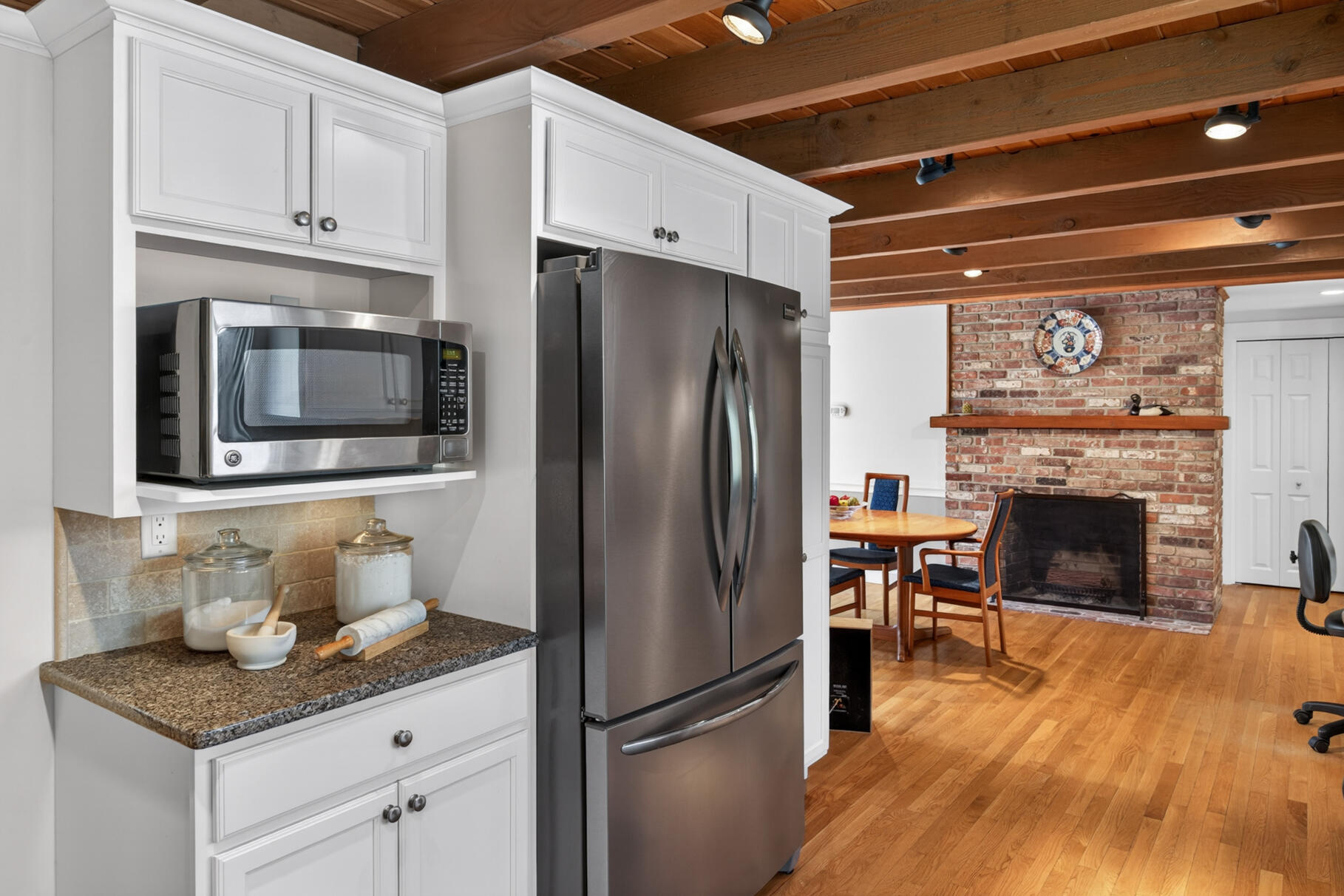 20 Pine Street Sandwich MA 02563