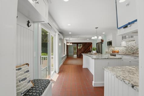 75 Old Main Street MA 02670