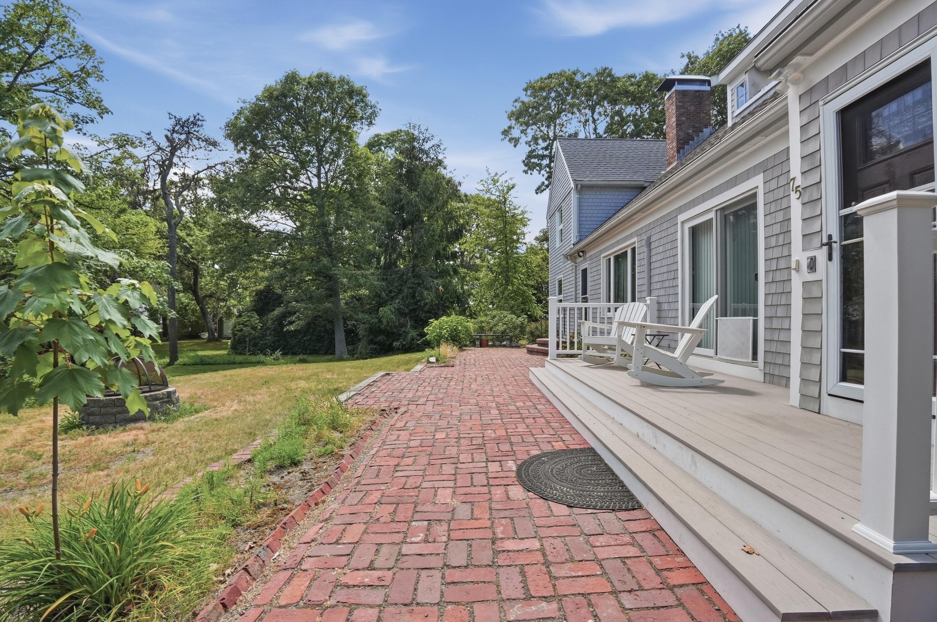 75 Old Main Street West Dennis MA 02670