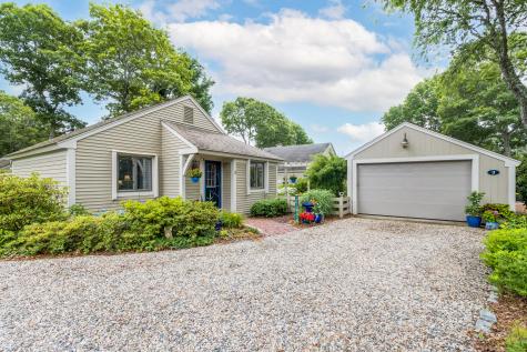 3 Niblick Lane Mashpee MA 02649