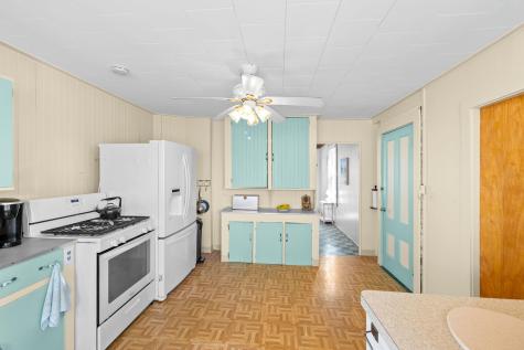13 West Avenue North Falmouth MA 02556