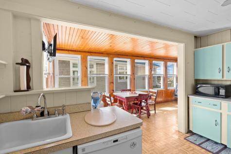 13 West Avenue North Falmouth MA 02556