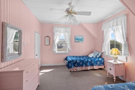 13 West Avenue North Falmouth MA 02556