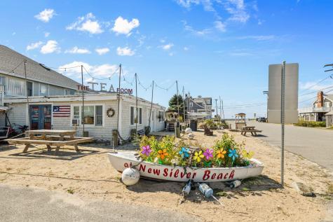 13 West Avenue North Falmouth MA 02556