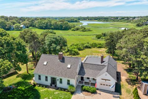 26 Hardings Beach Road Chatham MA 02633