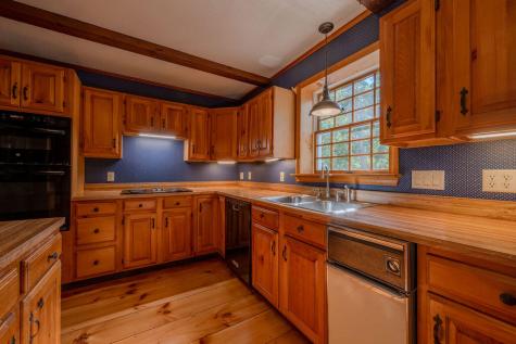 18 Hopkins Way Truro MA 02652