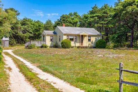 32 Highland Road Truro MA 02666