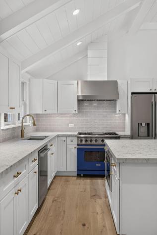 31 Jasons Lane Osterville MA 02655