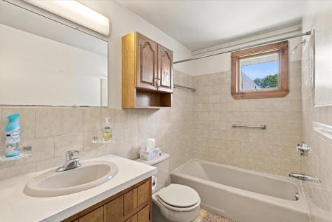 67 Ellsworth Drive Teaticket MA 02536