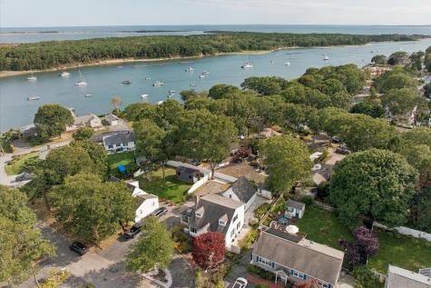 67 Ellsworth Drive Teaticket MA 02536