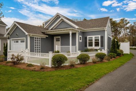 15 Rosewood Circle Mashpee MA 02649