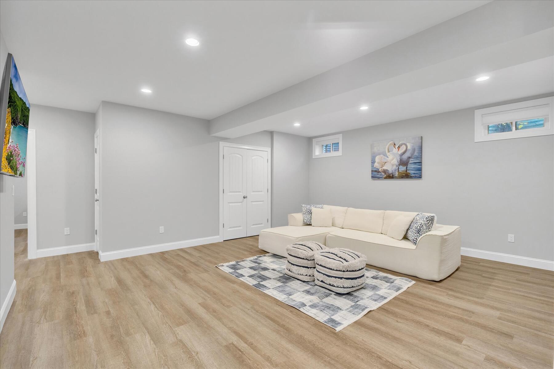 15 Rosewood Circle Mashpee MA 02649