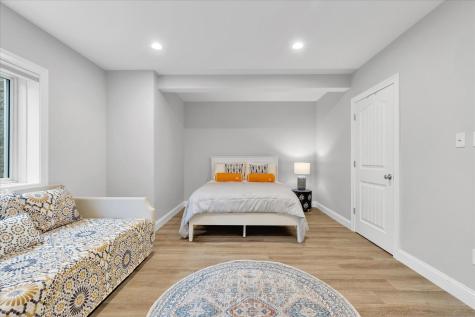 15 Rosewood Circle Mashpee MA 02649