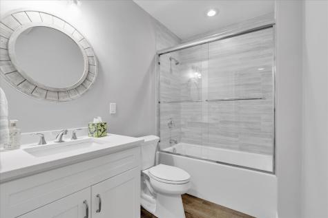 15 Rosewood Circle Mashpee MA 02649