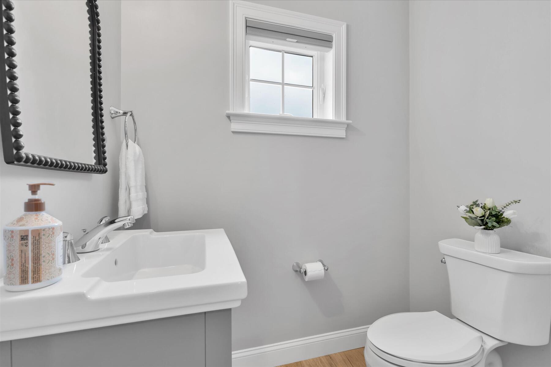 15 Rosewood Circle Mashpee MA 02649