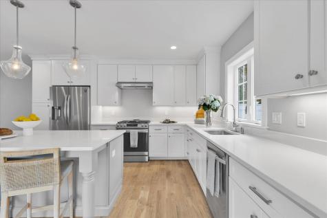 15 Rosewood Circle Mashpee MA 02649