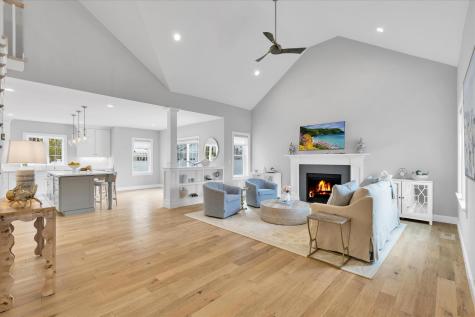 15 Rosewood Circle Mashpee MA 02649