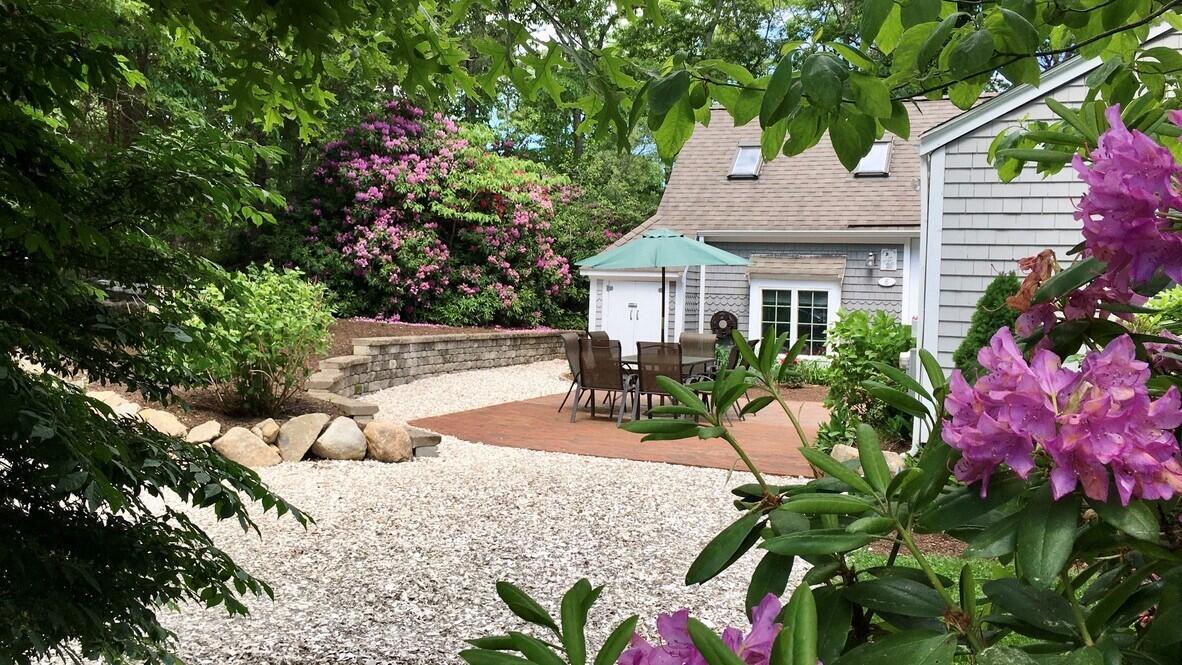 8 Wharf Avenue Mashpee MA 02649