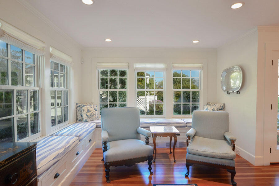 18 Mount Vernon Avenue Barnstable MA 02647