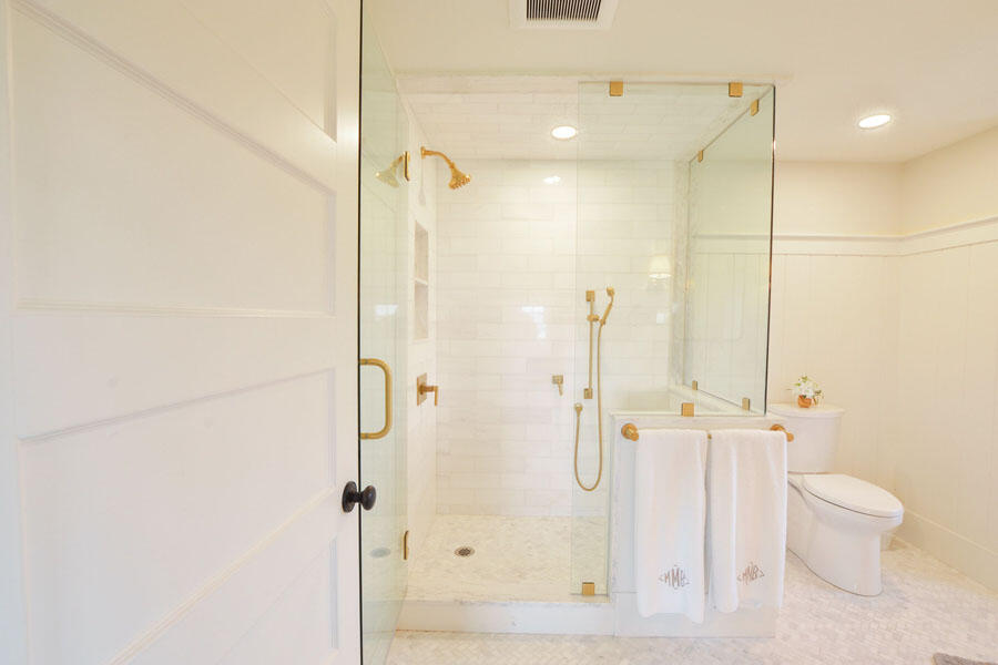 18 Mount Vernon Avenue Barnstable MA 02647