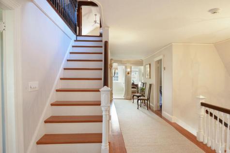 18 Mount Vernon Avenue Barnstable MA 02647